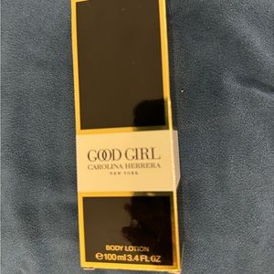 Carolina Herrera good girl body lotion